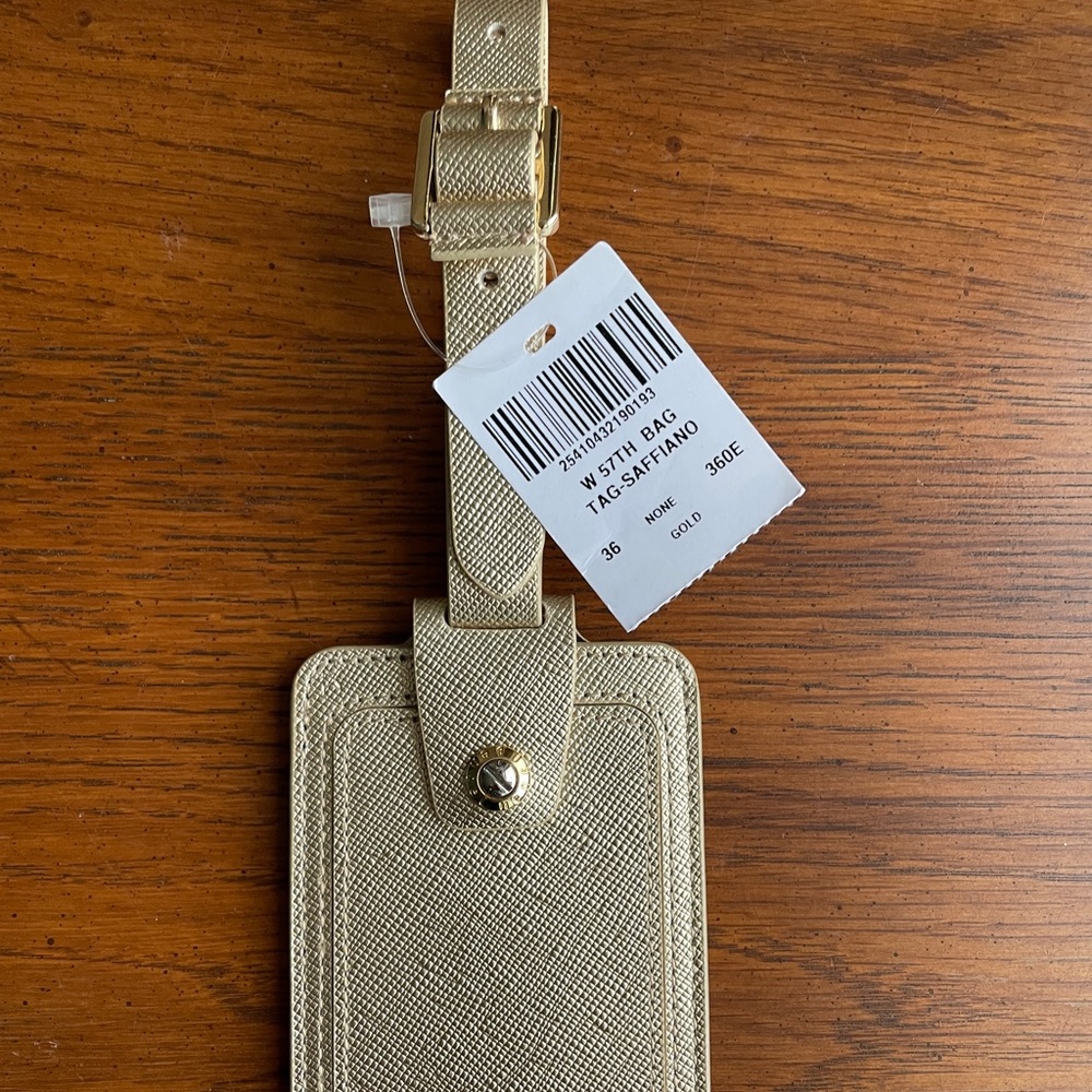 Henri Bendel Luggage Tag Gold - NWT